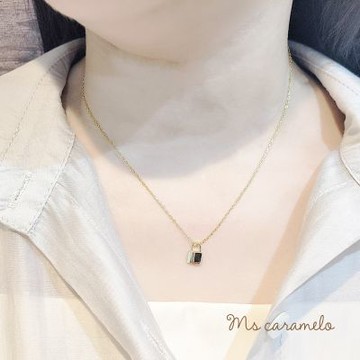 【焦糖小姐 Ms caramelo】925純銀鍍K黃 鎖頭項鍊