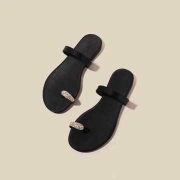 水鉆套趾涼鞋女平底夏季海邊旅游度假絕美一字帶涼拖防滑外穿時尚