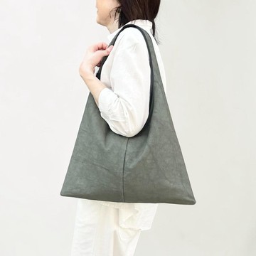綠色「狼少年」日曬斜紋布 側背包