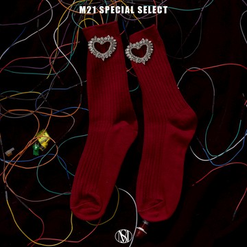 MISS 21 The Crystal! Y3K甜酷繁奢鏤空水鑽愛心中筒襪－紅