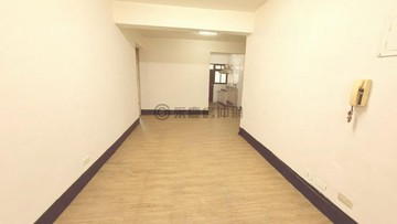 近英明瑞隆商圈衛浴開窗公寓二樓｜高雄市前鎮區育樂路