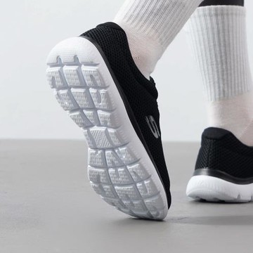 斯凱奇跑步鞋女士輕便旅游鞋秋季新款網面輕便舒適運動鞋媽媽鞋