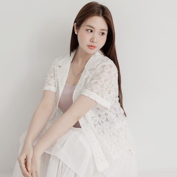 【PolyLulu】 古巴領蕾絲鏤空襯衫 MISS. 中大尺碼上衣