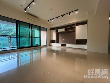 鼎宇建設鼎峰山景首排質感大三房平車｜高雄市鼓山區鼓山三路