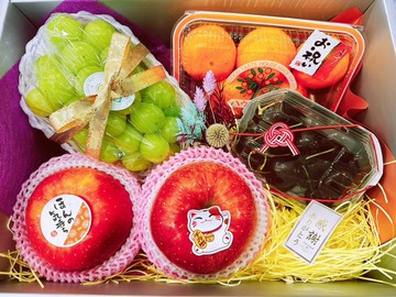 【帕查嬤嬤】《綴歲 · 寶石織》--日本青森蘋果〡麝香葡萄〡櫻桃〡日本蜜柑??〡年節精緻水果禮盒