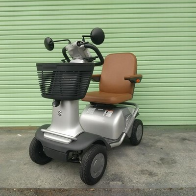 QC249 【動作確認済み】 電動カート ハンドル型 電動車いす SBT40