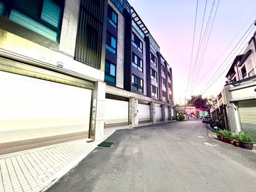 (馬斯)祥順公園雙車電梯臨路別墅10年屋｜台中市太平區宜昌路