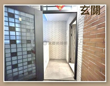 左營果貿｜翻新裝潢三房｜低總價｜一卡皮箱入住｜高雄市左營區果峰街