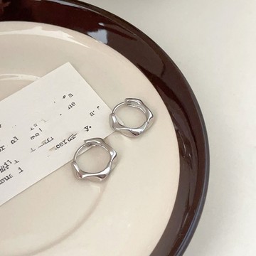 Sweet Air D4006 日韓流行耳飾 S925銀針 簡約扭曲線條設計 針式耳扣 耳針 耳環