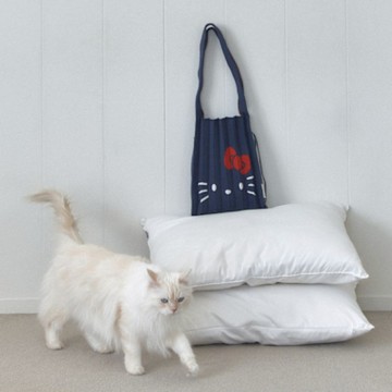 JOSEPH AND STACEY三麗鷗聯名針織百褶包-中-凱蒂貓牛仔藍