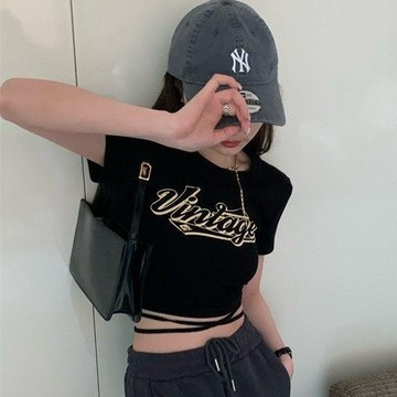 短裝女上衣  ins甜酷辣妹  短袖T恤女  美式複古印花  小衆抽繩綁帶  短款露臍緊身上衣女wh
