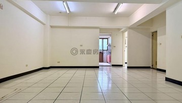 中興大學三房+雙車廈｜台中市南區台中路