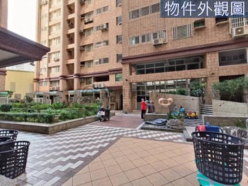 文山特區優森學漂亮優質電梯三房｜高雄市鳳山區文中街