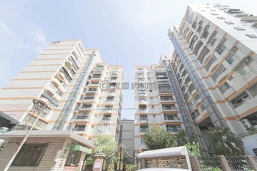 楠梓高樓層│大露台│翻新整修│3房平車｜高雄市楠梓區德祥路