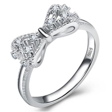 【RJ New York】魅力滿分蝴蝶結鏤空鋯石女戒指(白金色)