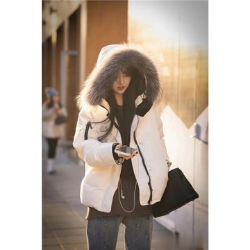 2025年小個子新款大銀狐毛領短款白色羽絨服女加厚冬季保暖外套潮