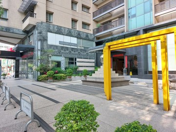 全友天池｜大新大業學區｜三面採光雙平車｜台中市南屯區文心路一段