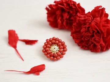 【胸針】天然色 本珊瑚 赤珊瑚的古董復古花朵