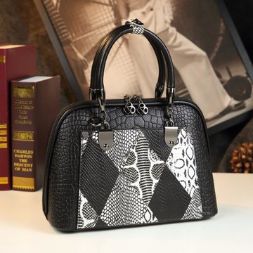 時尚真皮女包包2024新款潮手提媽媽包中年婆婆單肩斜挎大氣貝殼包