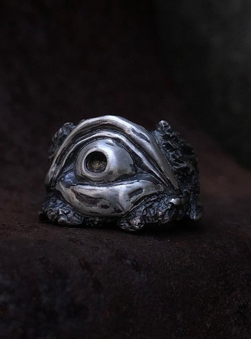 監視耳骨夾 Oversee ear cuff