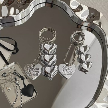 愛心蝴蝶結吊飾💥包包掛飾 吊飾 手機吊飾 吊墜 珠珠吊飾 愛心蝴蝶結吊飾 Y2K包掛 珍珠蝴蝶結 掛件 小鏡子鑰匙扣