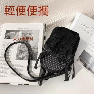 🔥臺灣夯貨-大米優品🏆2026夏季新款時尚輕便小方包小衆抽繩便攜單肩斜挎包學生水壺包包 3GHN