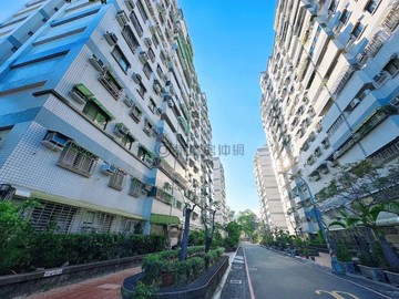 近文化中心雙輕軌站德安公教3房平車｜高雄市苓雅區德安街