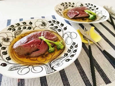 北海道 湧別町産 鹿肉 食べ比べ900g（モモ・ロース）ブロック 肉 お肉 ジビエ 鹿