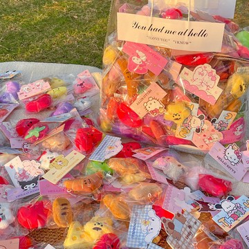 台灣現貨💡婚禮禮物 婚禮小物 市集貨源 活動贈品 婚禮拋灑娃娃 生日禮物 活動禮物 軟萌絨毛小掛件 毛絨掛件 低價
