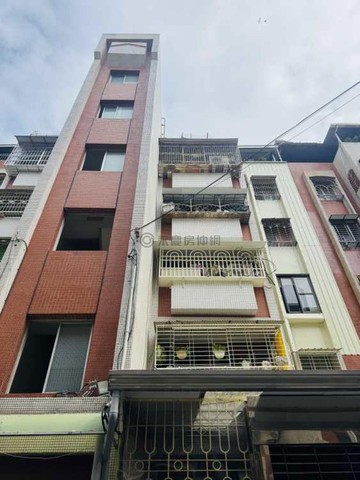 鄰美術館內惟市場 陽台進出採光佳三房公寓31300｜高雄市鼓山區新疆路