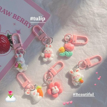 🌷台灣現貨 小兔鑰匙扣 鑰匙圈 可愛花系掛飾 蘿蔔兔子掛件 鑰匙鏈 甜美少女配件 閨蜜禮物 書包掛件 配飾飾品