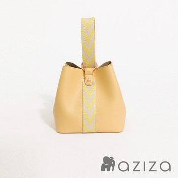 【aziza】NINA圖騰限量版斜背手拎兩用水桶包-多色