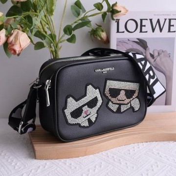 KARL LAGERFELD 水鑽卡爾貓咪圖樣雙層斜背相機包(黑)