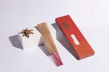 岩生肖楠 一斤立香