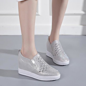 水鉆內增高女鞋2025春季新款厚底樂福鞋坡跟真皮小白鞋懶人鞋顯瘦