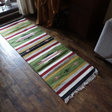 犛牛混羊毛手工織地毯— 安好 • 綠紅藍
