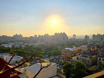 信實恬惠文學區總太東方花園無限視野雙平車｜台中市西屯區惠中路二段