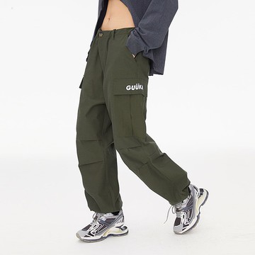 軍綠色工裝休閑褲男女款收褶設計直筒褲子