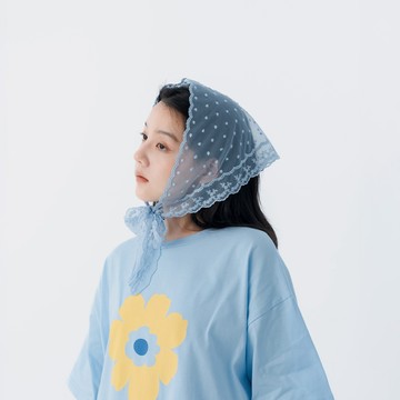 QUEENSHOP_S 女裝 網紗點點花邊蕾絲三角巾 三色售 現+預 【07130059】