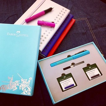 德國 Faber-Castell 輝柏 馬卡龍鋼筆禮盒組 (F尖) (140926A/ 140925A/ 140995A)【APP滿額下單10%點數(單一帳號最高5000點)】1/31止