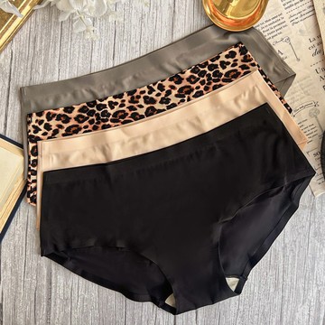 內褲【辣波女友】IVENUS(內衣可加購)-4色極大彈性桑蠶絲+莫代爾舒適隱形服貼不卡臀內褲-玩美維納斯