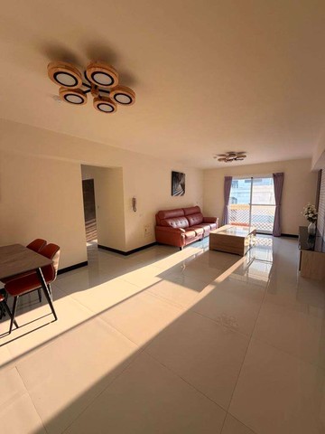 高雄中央公園捷運站~華廈翻新大4房｜高雄市前金區文武二街