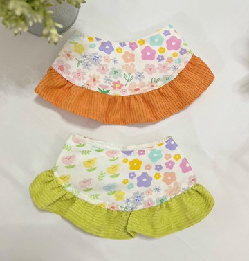 狗貓圍巾，荷葉邊裙子