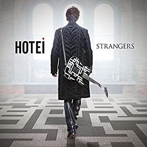 Strangers(中古品)