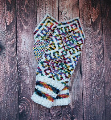 女士手工編織羊毛手套，溫暖圖案款