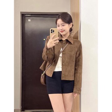 美式復古卡其色機車服夾克上衣女氣質小個子麂皮絨短款外套秋冬季