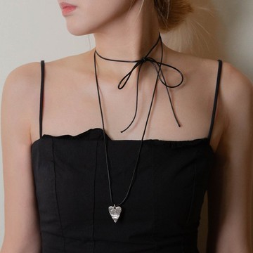 Painted Heart Necklace (黑繩) 愛心純銀墜鍊 項鍊