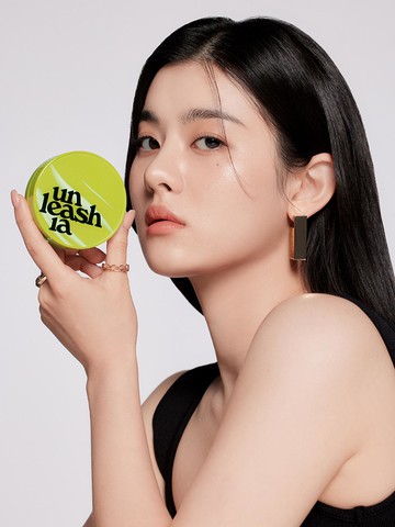 Satinwear Healthy-Green Cushion