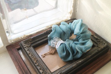 魔幻之扉－幻藍國度∣手工【大腸髮圈】髮束 髮飾