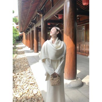 界相【繪青蕪】圍巾領廓型高級感披肩白色斗篷大衣女冬羊毛呢外套